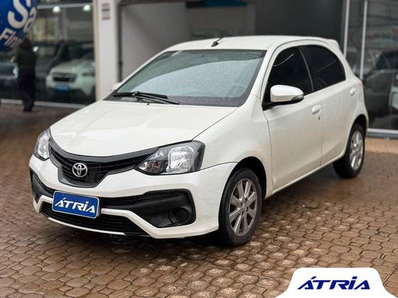 TOYOTA ETIOS 1.5 X PLUS 16V FLEX 4P AUTOMÁTICO TOYOTA ETIOS 1.5 X PLUS 16V FLEX 4P AUTOMÁTICO